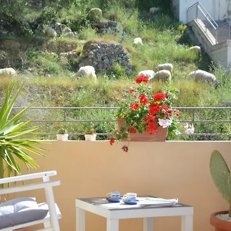 Bynos Bed & Breakfast